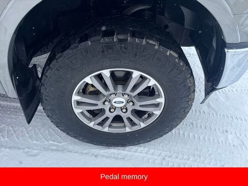 Used 2019 Ford F150 Lariat w/ Equipment Group 501A Mid image 13