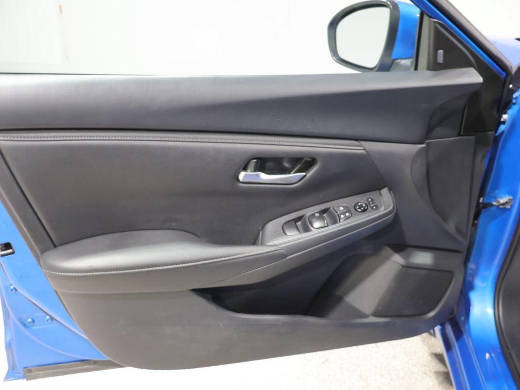 Used 2025 Nissan Sentra SV w/ All-Weather Package FWD image 14