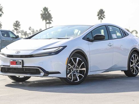 New 2026 Toyota Prius Plug-In Hybrid image 1
