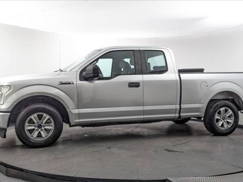 Used 2017 Ford F150 XL w/ Equipment Group 101A Mid RWD image 3