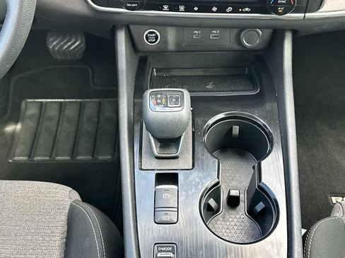 Used 2021 Nissan Rogue SV FWD image 18