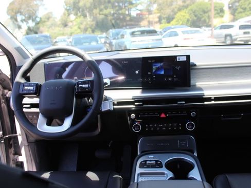 New 2026 Hyundai Ioniq 9 Limited w/ Tow & Go Package AWD/4WD image 19