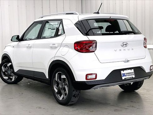New 2026 Hyundai Venue SEL image 5