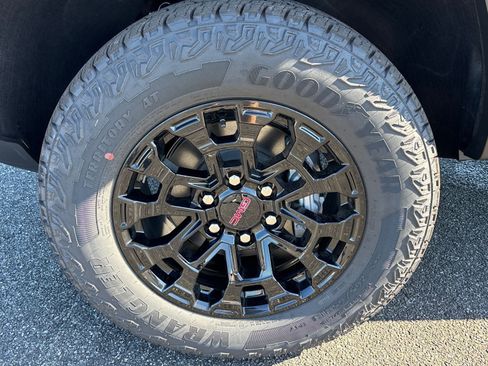 New 2026 GMC Canyon Elevation w/ Convenience Package image 34