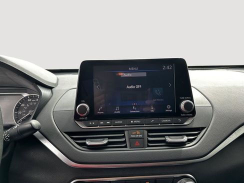 Used 2021 Nissan Altima 2.5 SV FWD image 14