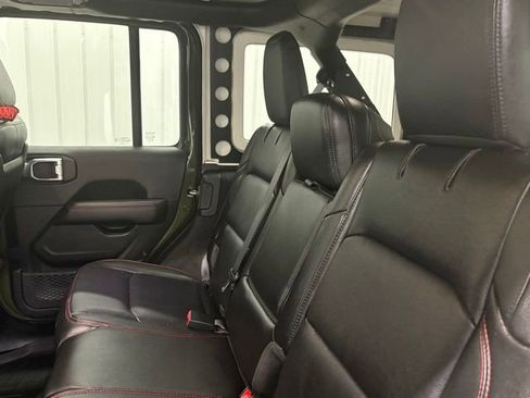 Used 2021 Jeep Wrangler Unlimited Rubicon AWD/4WD image 11