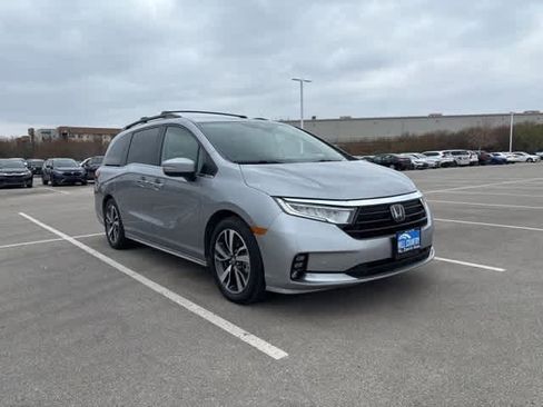 Used 2023 Honda Odyssey Touring image 9