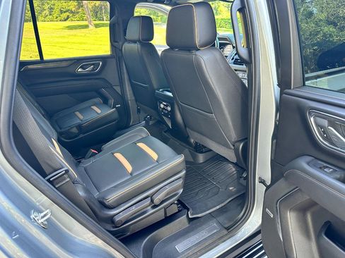 Used 2024 GMC Yukon AT4 w/ Technology Package AWD/4WD image 26