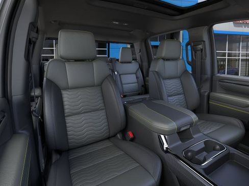 New 2026 Chevrolet Silverado 2500 ZR2 AWD/4WD image 16