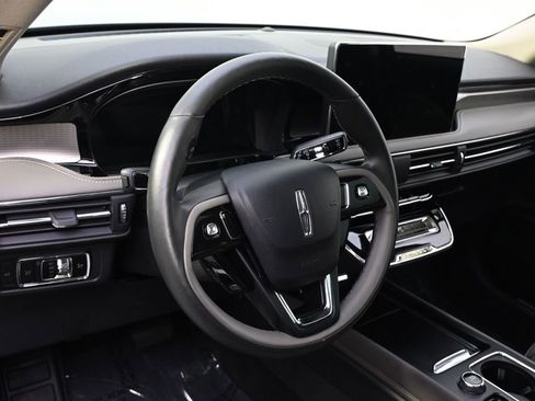 New 2026 Lincoln Corsair Reserve w/ Jet Appearance Package AWD/4WD image 11