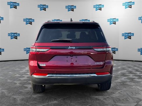Certified 2023 Jeep Grand Cherokee Limited image 4