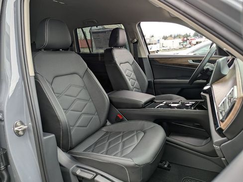 New 2026 Volkswagen Atlas SE image 37