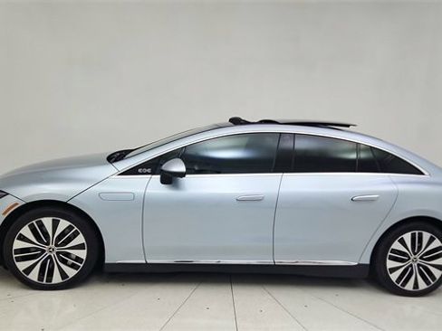 Used 2023 Mercedes-Benz EQE 500 4MATIC Sedan w/ Digital Light Package image 2