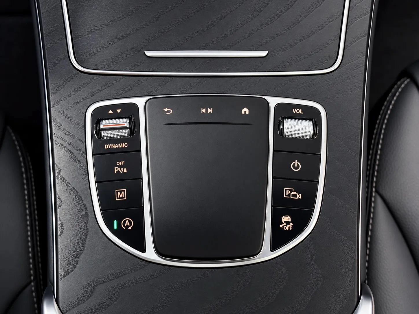 Used 2021 Mercedes-Benz GLC 300 4MATIC w/ Premium Package image 45