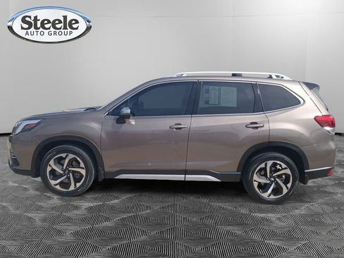 Used 2024 Subaru Forester Touring image 2