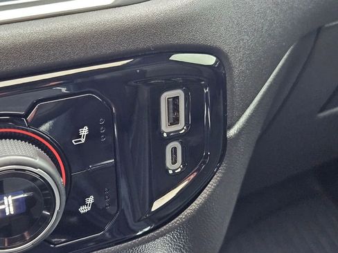 Used 2024 Chevrolet Silverado 1500 LT Trail Boss w/ Convenience Package II image 27