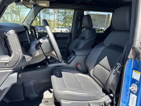 New 2025 Ford Bronco Badlands w/ Sasquatch Package AWD/4WD image 19