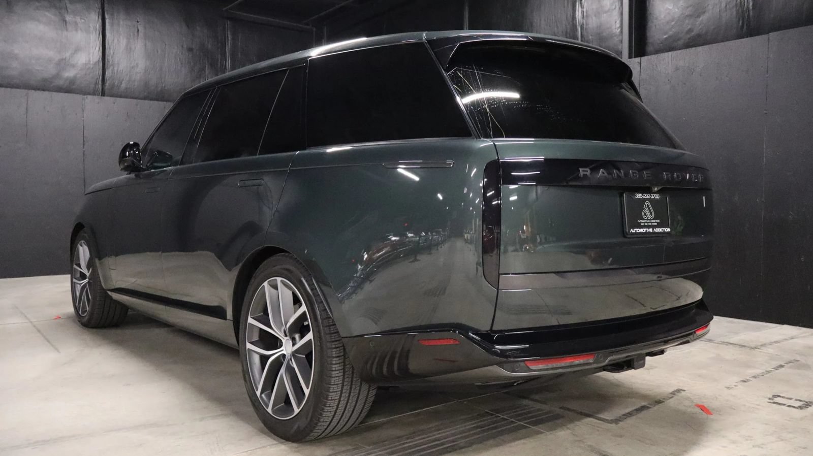 Used 2025 Land Rover Range Rover Long Wheelbase SE AWD/4WD image 37
