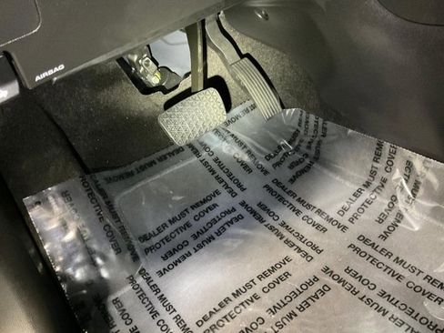 Used 2023 Buick Encore GX Preferred w/ Cold Weather Comfort Package image 36