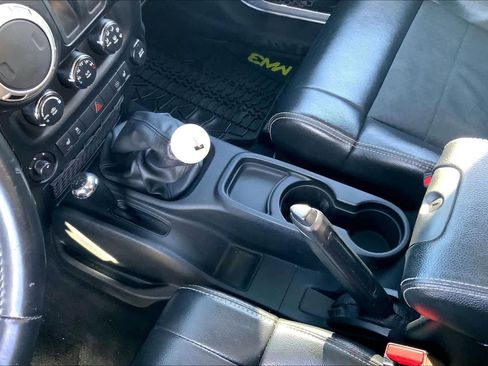 Used 2012 Jeep Wrangler Call of Duty image 11