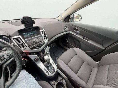 Used 2015 Chevrolet Cruze LT w/ Sun And Sound Package FWD image 18