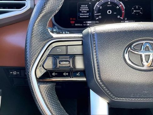 Used 2022 Toyota Tundra 1794 Edition image 12