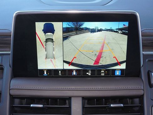 Used 2022 GMC Yukon SLT w/ SLT Premium Package image 15