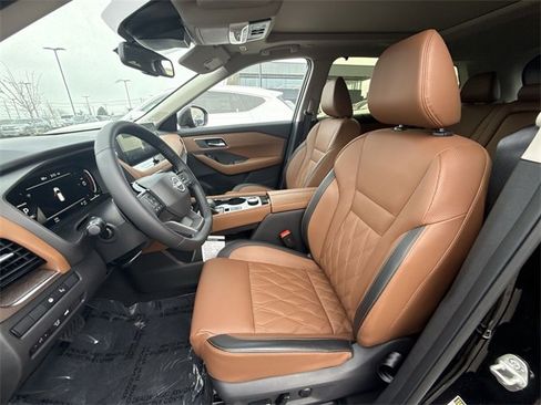 Certified 2026 Nissan Rogue Platinum w/ Platinum Premium Package image 11