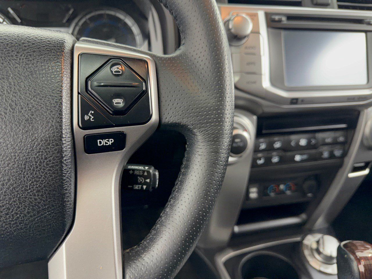 Used 2018 Toyota 4Runner Limited AWD/4WD image 19