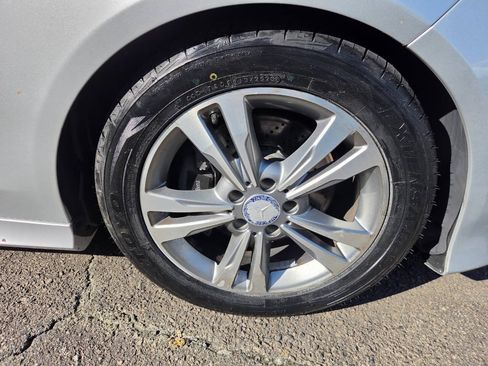 Used 2014 Mercedes-Benz E 350 4MATIC Wagon w/ Premium 1 Package image 20