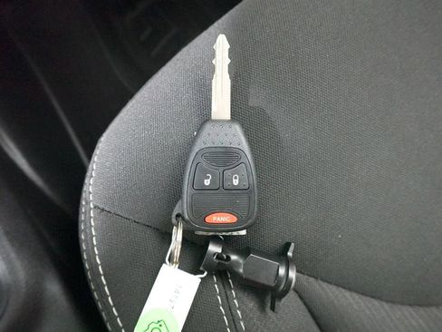 Used 2016 Jeep Wrangler Sahara image 25