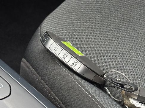 Used 2025 Kia K4 LXS image 22