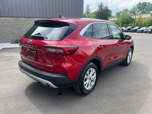 Used 2023 Ford Escape Active AWD/4WD image 5