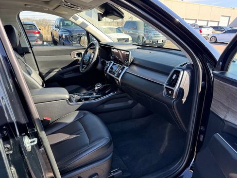 Certified 2023 Kia Sorento EX w/ Panoramic Sunroof Package image 26
