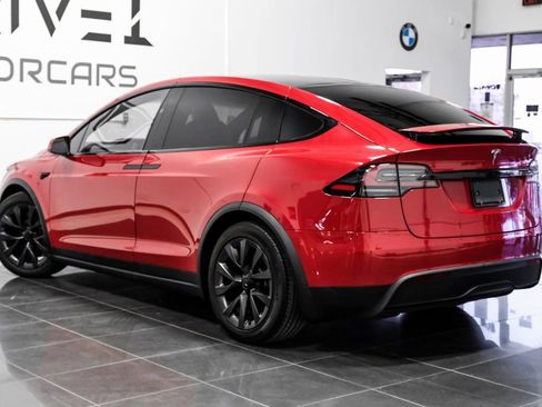 Used 2023 Tesla Model X image 18