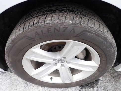 Used 2019 Audi Q8 Premium w/ Convenience Package image 13