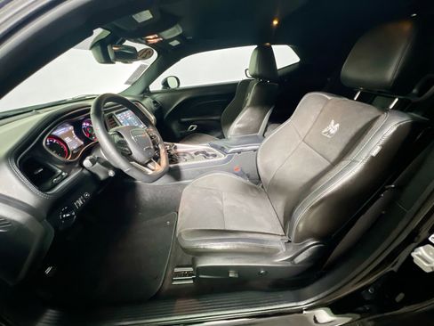 Used 2021 Dodge Challenger R/T Scat Pack w/ Dynamics Package image 14