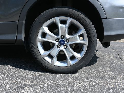 Used 2013 Ford Escape SEL image 3