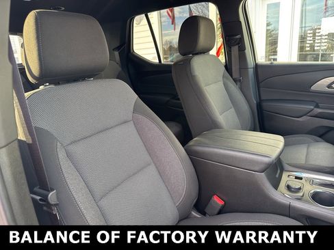 Used 2023 Chevrolet Traverse LT image 46