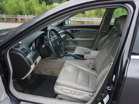 Used 2011 Acura TL w/ Technology Package FWD image 2