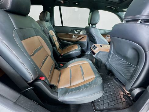 Used 2024 Mercedes-Benz GLS 63 AMG 4MATIC image 31