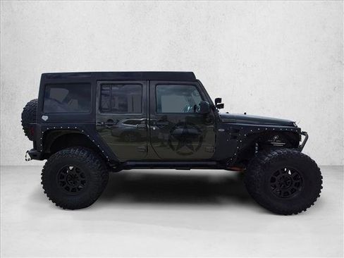 Used 2015 Jeep Wrangler Unlimited Rubicon w/ Connectivity Group AWD/4WD image 4