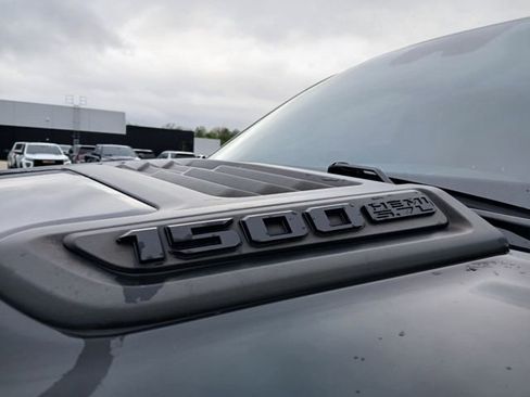 Used 2020 RAM 1500 Limited w/ Black Appearance Package AWD/4WD image 10