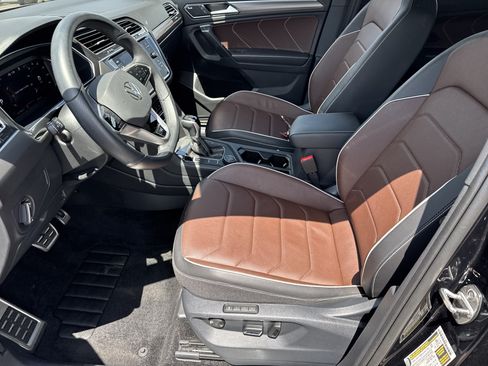 Certified 2024 Volkswagen Tiguan SEL R-Line AWD/4WD image 5