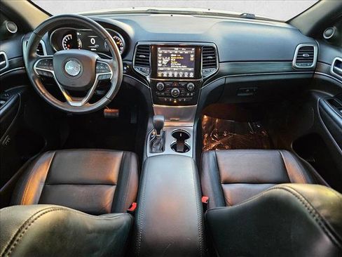 Used 2021 Jeep Grand Cherokee Limited image 18