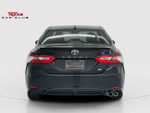 Used 2019 Toyota Camry SE image 7