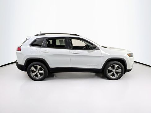 Used 2022 Jeep Cherokee Limited image 4