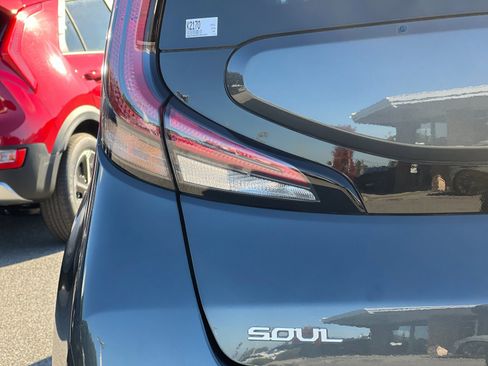 Certified 2024 Kia Soul LX w/ Option Group 015 image 24