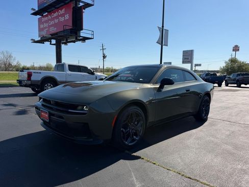 New 2026 Dodge Charger R/T w/ Blacktop Package AWD/4WD image 7