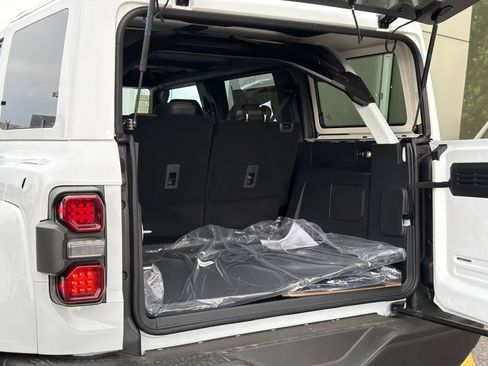 New 2026 Ford Bronco Raptor AWD/4WD image 10